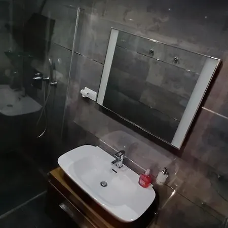 아파트 Modern Apartment, 300m From Main Street And Aupark *